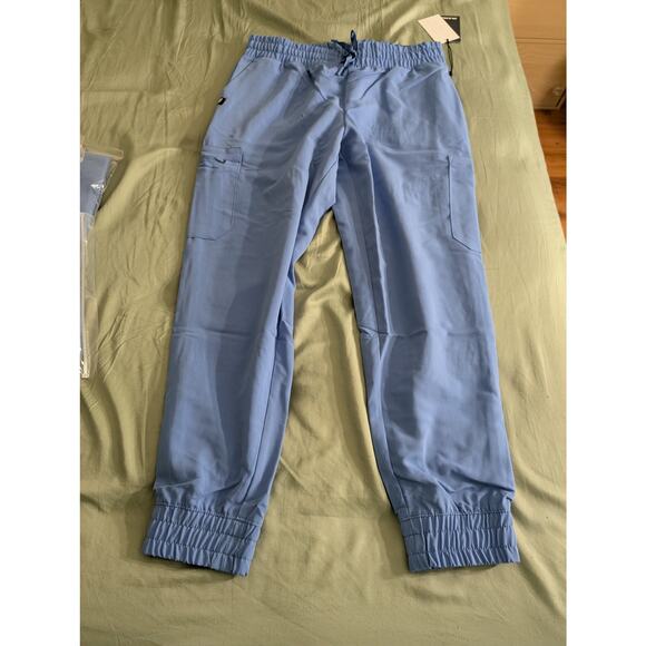 Jaanuu Women's Ceil Blue Top and Scrub Pant Set - Size S - Picture 1 of 11
